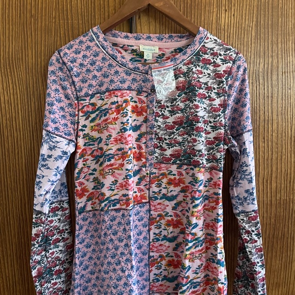 Sundance Floral Top - Picture 1 of 1